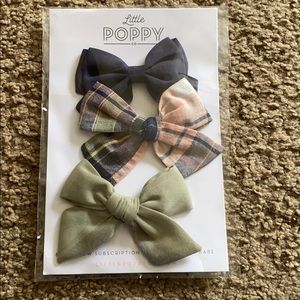 Brand new little poppy co bows!